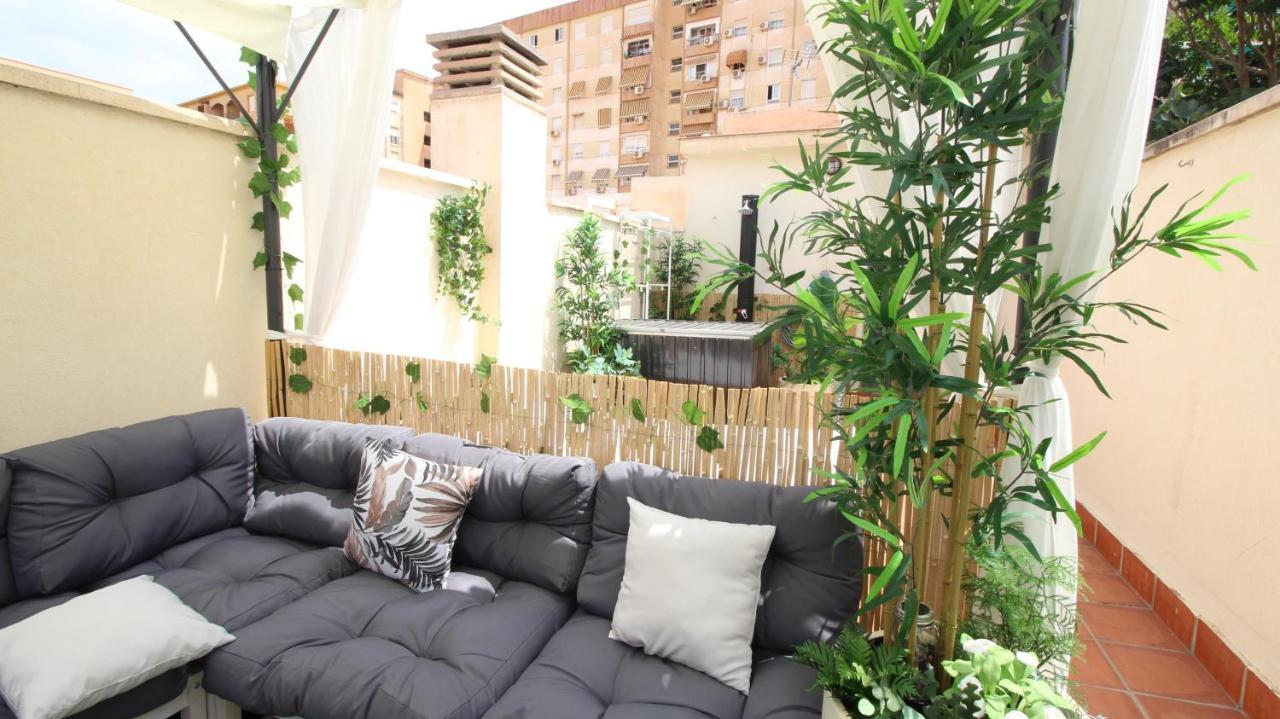 Апартаменти Del Parque Flats Atico Capuchinos Малага Екстер'єр фото